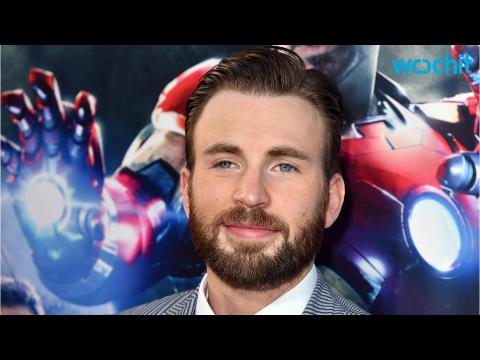 VIDEO : Chris Evans Sings and Plays Piano With His Brother, Ovaries Everywhere Explode