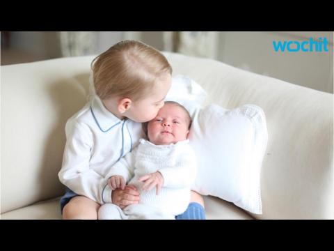 VIDEO : Prince George Holds and Kisses Princess Charlotte in 4 New Photos