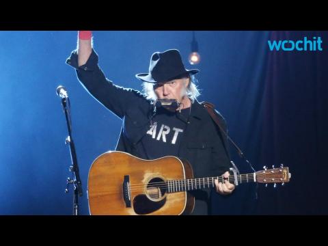 VIDEO : Neil Young Has Copyright Beef With Candidate Donald Trump