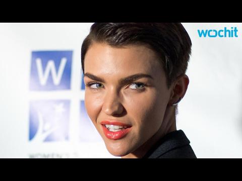 VIDEO : Twins Separated At Birth Justin Bieber And Ruby Rose Finally Meet