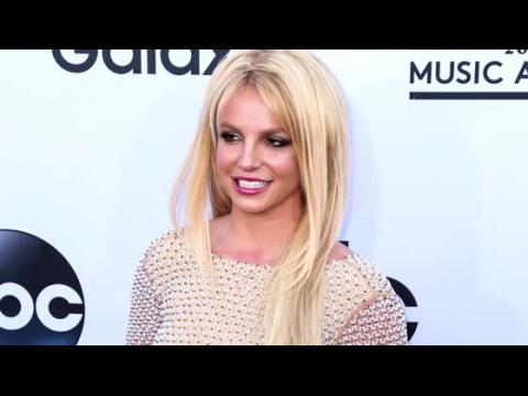 VIDEO : Now That She's Single, Who Should Britney Spears Date Next?