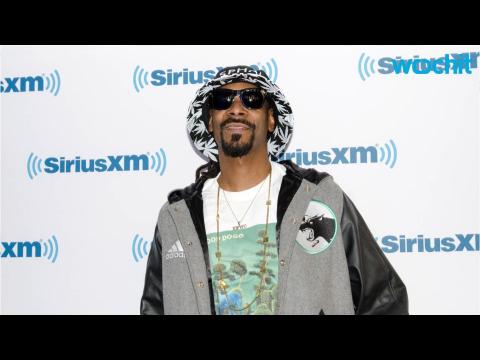 VIDEO : Snoop Dogg Is Getting Down With Feminism