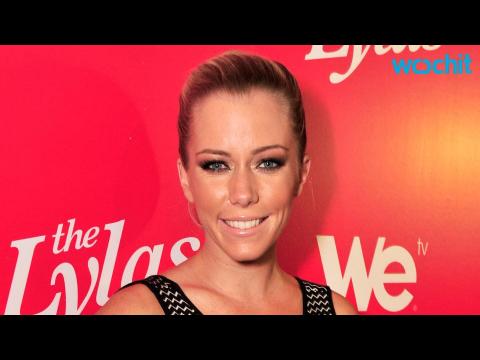 VIDEO : Kendra Wilkinson Accuses Mom of Selling Her Out