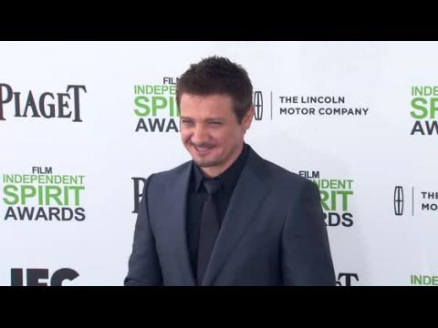 VIDEO : Jeremy Renner Crashes a Wedding in Houston