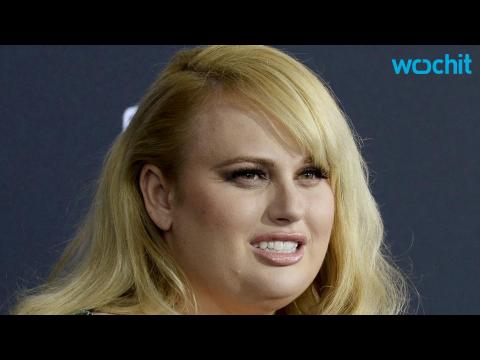 VIDEO : Rebel Wilson & Rumored Boyfriend Show PDA at Dinner Date