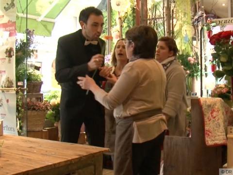 VIDEO : Exclu Vido : Jordan De Luxe : il se fait virer du fleuriste !