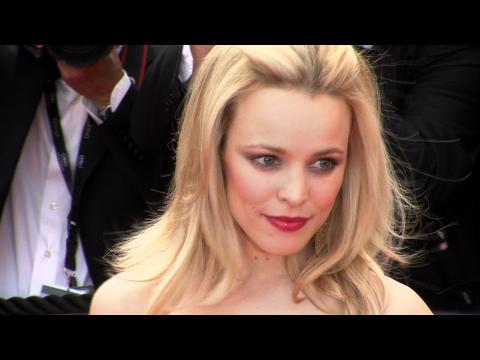 VIDEO : Rachel McAdams and Taylor Kitsch: It's official