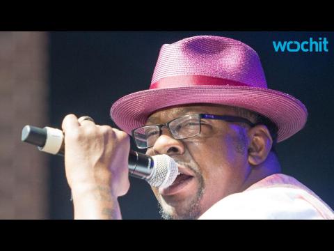 VIDEO : Bobby Brown Forgets Lyrics During 4th of July Concert