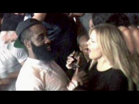 VIDEO : Khloe Kardashian & James Harden Spotted Partying in Vegas