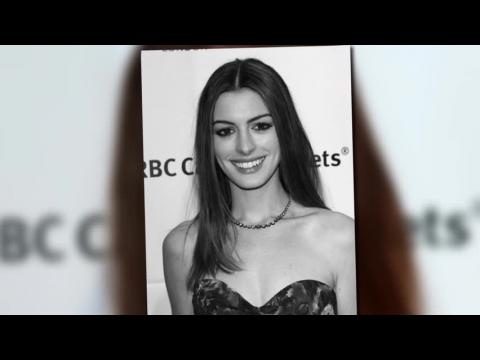 VIDEO : La Biographie du Jeudi : Anne Hathaway, de Princesse Malgr Elle  Interstellar