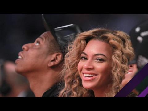 VIDEO : What's wrong with beyonce - singer raises concern amongst fans as she sways and looks confus
