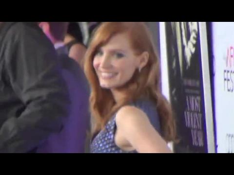 VIDEO : Jessica Chastain Has A PVC Fashion Fail At The AFI Opening Night Gala