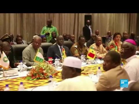 Au Burkina Faso, l'opposition et la sociÃ©tÃ© civile prÃªts Ã  adopter un plan de transition