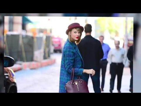 VIDEO : Taylor Swift sale de compras con la supermodelo y mejor amiga Karlie Kloss