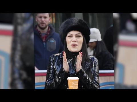 VIDEO : Jessie J Is A Sexy Lady For The Access Hollywood Show
