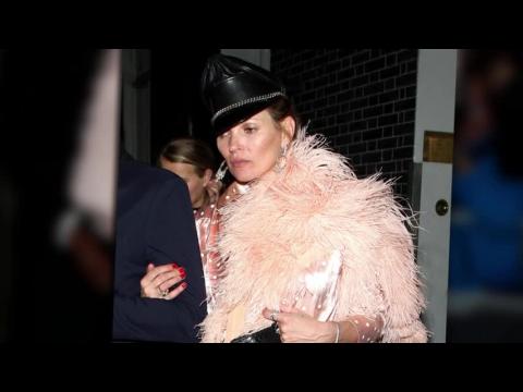 VIDEO : Kate Moss cuestiona los lmites de la moda