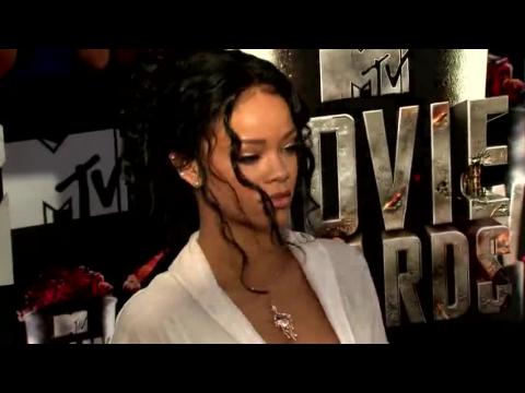 VIDEO : Les 5 looks les plus osés de Rihanna