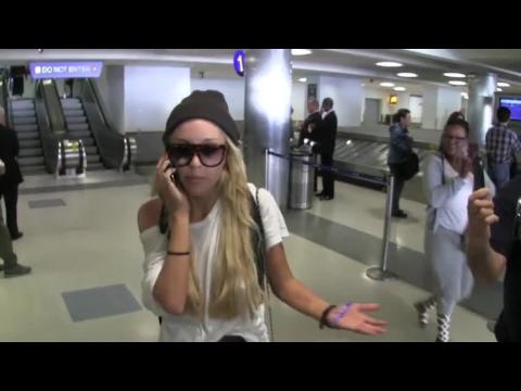 VIDEO : Amanda Bynes Reportedly Threatened to Murder Her Family