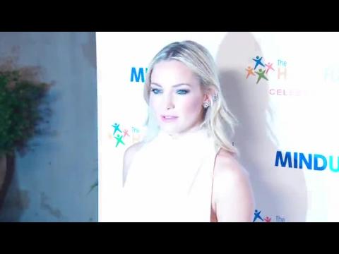 VIDEO : Kate Hudson Says 'You Have to Work Your *ss Off' For Her Body