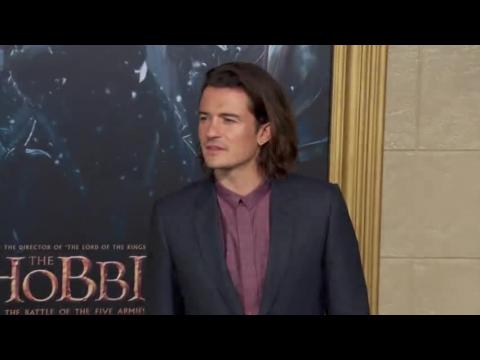 VIDEO : Hollywood se transforme en Hobbitebourg pour la premire du Hobbit