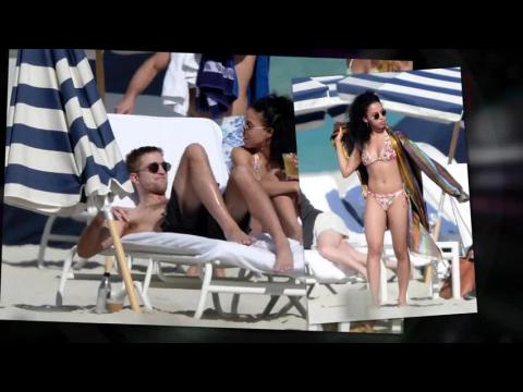 VIDEO : Robert Pattinson & FKA Twigs Share Some PDA in Miami Beach
