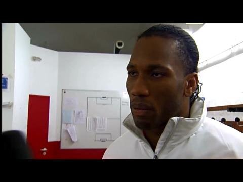 VIDEO : Didier Drogba : Il aurait faut� avec Miss Pays-Bas !
