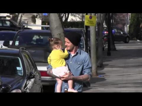 VIDEO : David Beckham's Daughter Thinks He's Chubby Now