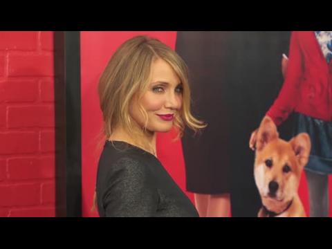 VIDEO : Cameron Diaz Scoops Up Three Razzie Nominees for Her Work in Sex Tape and Annie