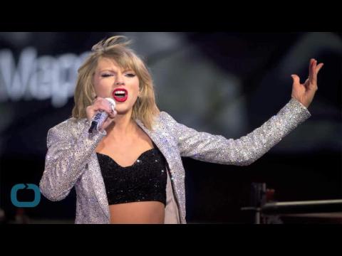 VIDEO : Taylor swift wrote a check for $1989 to help a fan pay off student loans