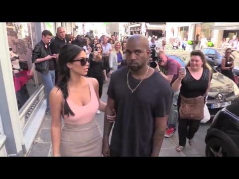 VIDEO : Kanye West veut une sculpture nue de Kim Kardashian