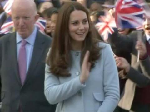 VIDEO : Exclu Vido : Kate Middleton visite une acadmie  Kensington