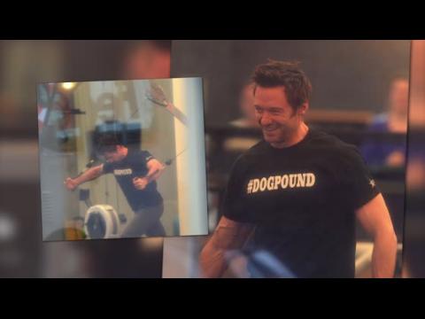 VIDEO : Hugh Jackman Works On His Bulging Biceps At The Gym