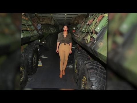 VIDEO : Kim Kardashian Visits The Troops Aboard The USS San Diego