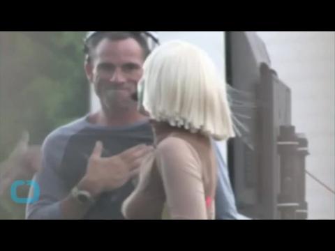 VIDEO : Sia apologizes for controversial 'elastic heart' video with shia labeouf