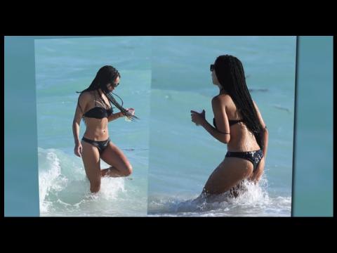 VIDEO : Zoe Kravitz's Bikini Body Will Leave You Speechless