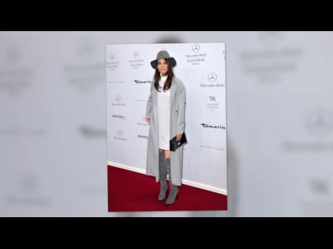 VIDEO : Katie Holmes Is A Stylish Addition To The Front Row At The Marc Cain Show