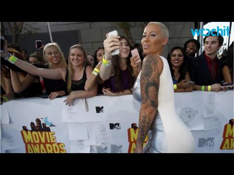 VIDEO : Amber Rose Sure Does Love Being a Hater