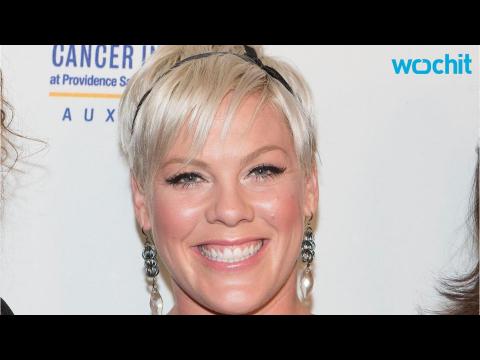 VIDEO : Pink Shuts Down Twitter Trolls Over Fat Comments