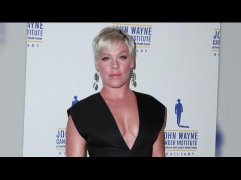 VIDEO : Pink Responds To Fat-Shamers In The Best Way Possible