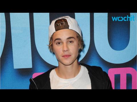 VIDEO : Justin Bieber Fans Thought He Got Engaged to Hailey Baldwin and They Are Losing Their Minds