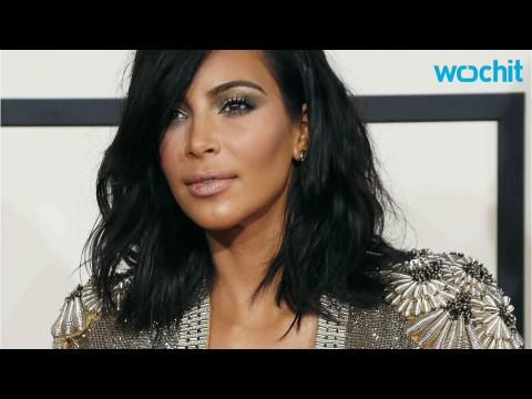 VIDEO : You Have to See Kim Kardashian's Wedding Gift Clutch!
