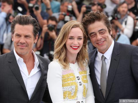 VIDEO : Exclu Vido : Cannes 2015 : Josh Brolin, Emily Blunt, Benicio del Toro, un trio de choc pour