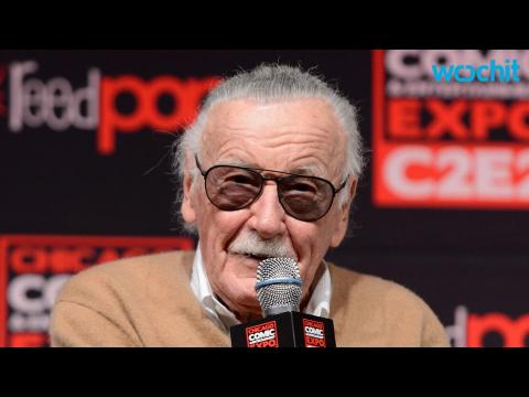 VIDEO : Stan Lee Draws Spider-Man For Michael Douglas