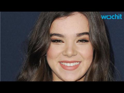 VIDEO : 'Pitch Perfect 2' Star Hailee Steinfeld Lands Awesome Record Deal