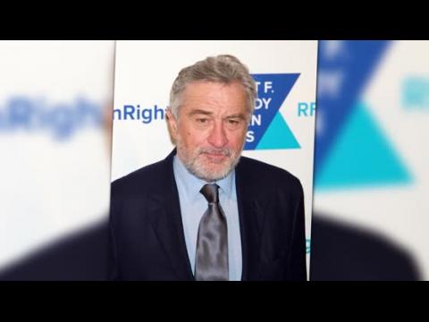 VIDEO : Robert De Niro Cracks Jokes During Speech For NYU Grads