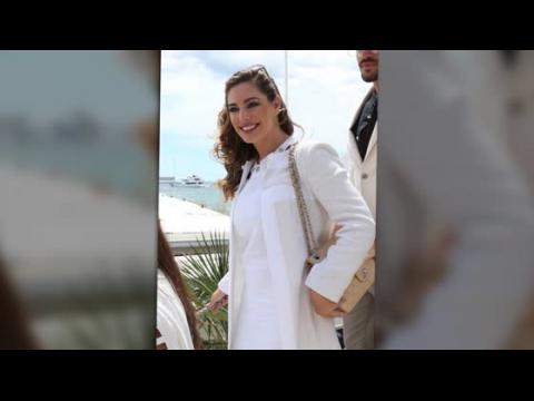 VIDEO : Kelly Brook partage ses fabuleux moments à Cannes