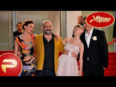 VIDEO : Cannes 2015 - Les acteurs de LOVE (Gaspard Noe) font danser les photographes !