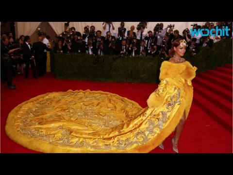 VIDEO : Rihanna's Met Gala Dress Looked Like a Big Protein-packed Breakfast