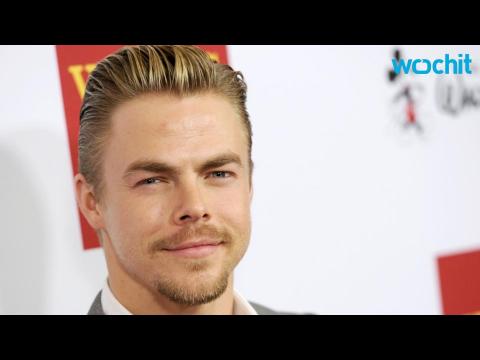 VIDEO : Derek Hough Lands a Perfect Score While He's Injured