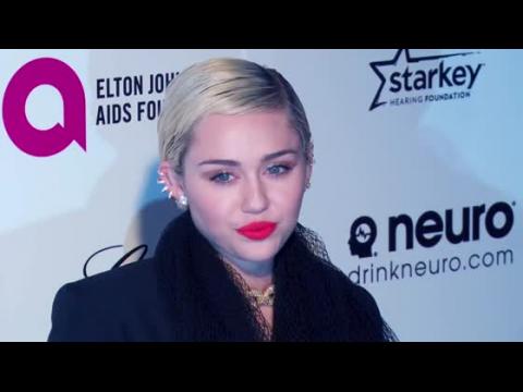 VIDEO : Miley Cyrus Calls Bruce Jenner Her Hero